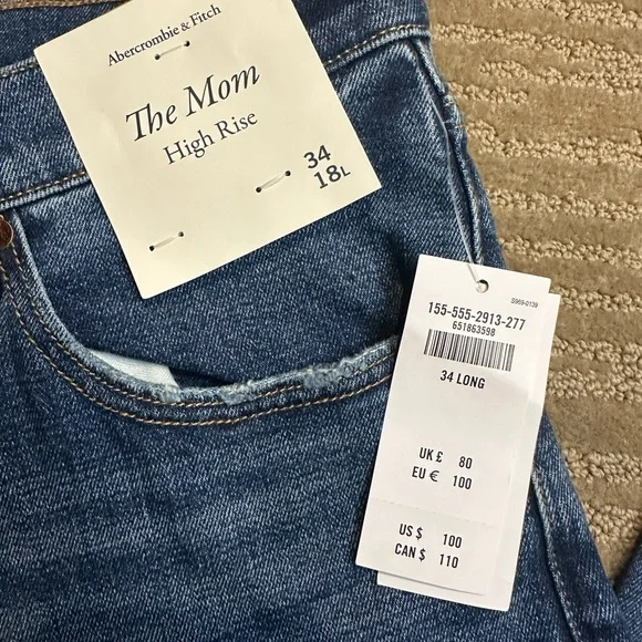 Abercrombie Mom Jeans NWT - Picture 2 of 5
